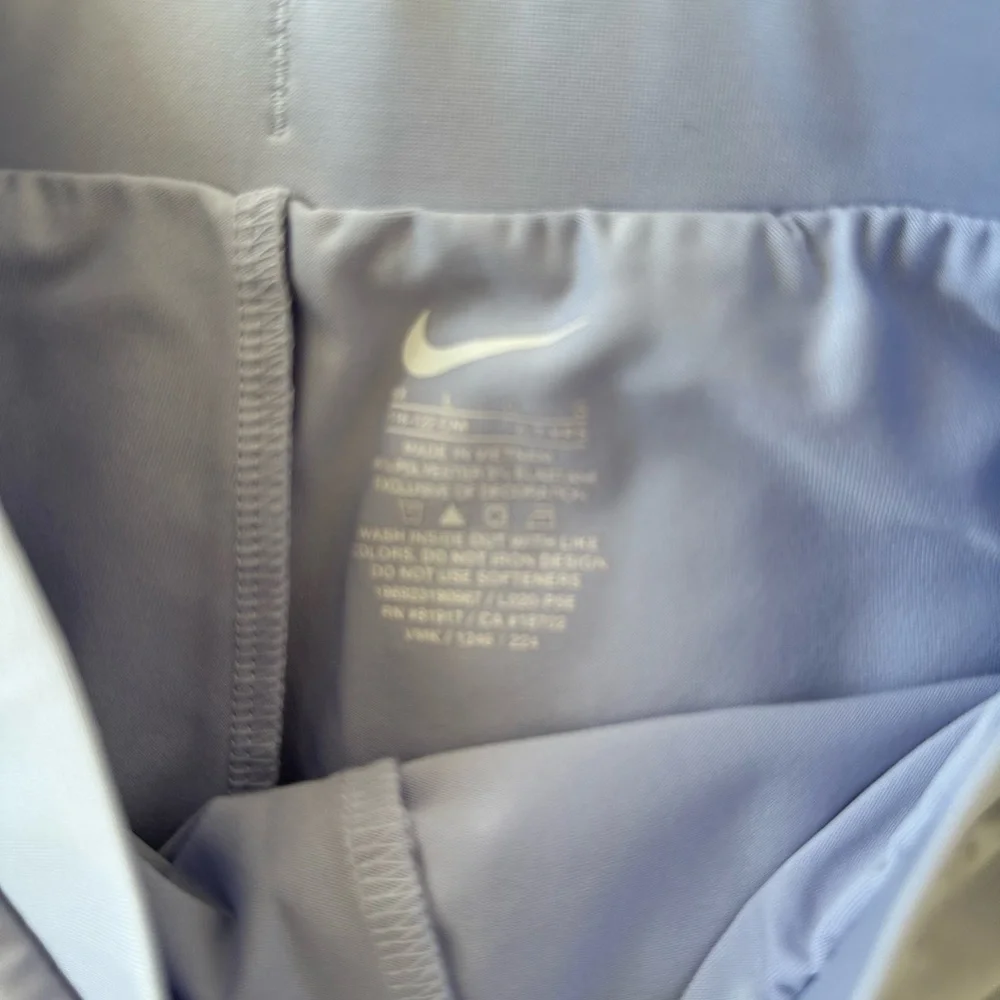 Nike White and light purple Activewear - Picture 2 of 4